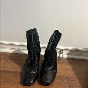 L'INTERVALLE Black Ankle Booties